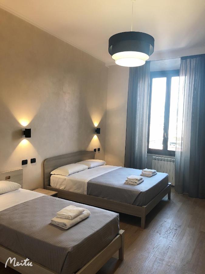 Romafullhouse Guesthouse Rome Exterior photo
