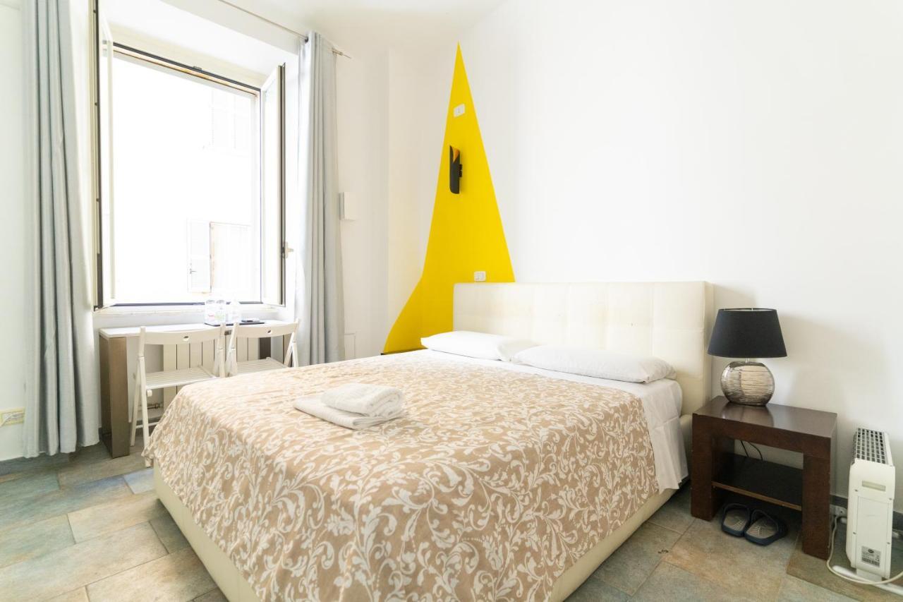 Romafullhouse Guesthouse Rome Exterior photo